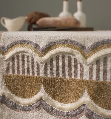 Дорожка на стол Chic Beige Essential 150X45 CM 8