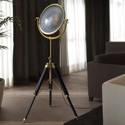 Торшер Tripod 4