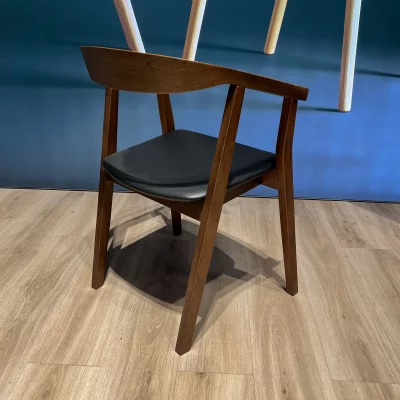 Стул Джон черная матовая экокожа орех 55X47.5X77 CM 11