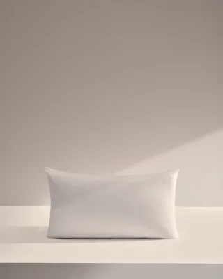 Микрофибровая подушка Nyla 70X40X15 CM 3