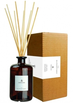 Диффузор ароматический The Olphactory Cedar & Oud 500 ml