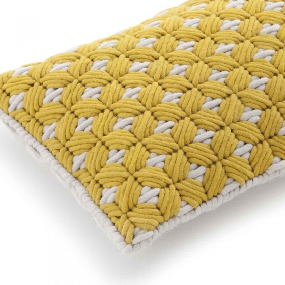 Декоративная подушка Silai Cushion 60X35 CM желто-белая 2