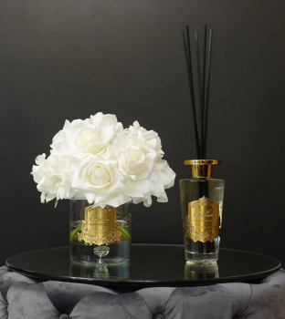 Ароматизированный букет роз Luxury Grand Bouquet 26X26X32 CM