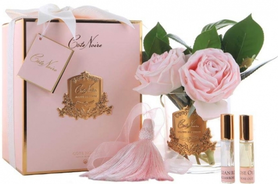 Букет из камелий и роз ароматизированный Pink camelia roses 17X17X21 CM 2