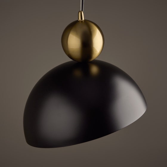 Подвесной светильник Bowl черный с золотым элементом 7