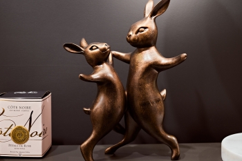 Статуэтка Dancing Bunnies 18X13X31 CM