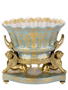 Чаша на крылатых львах 30х20х30см