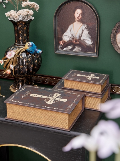 Шкатулка в виде книги Arthur 21X8X29 CM 6