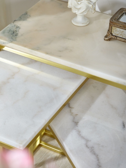 Комплект из трёх вспомогательных столиков Jai 62X32X64 / 57X29X59 / 52X26X54 CM 4