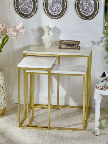 Комплект из трёх вспомогательных столиков Jai 62X32X64 / 57X29X59 / 52X26X54 CM 3