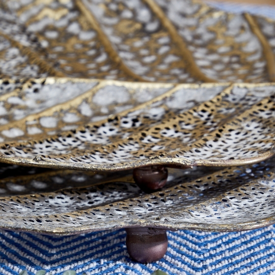 Комплект из двух декоративных блюд Leaf 57X45X5 / 48X37X5 CM 8