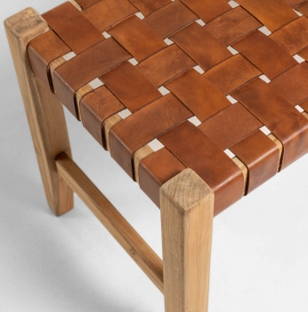 Скамейка из тика и кожи Calixta 120X47X47 CM