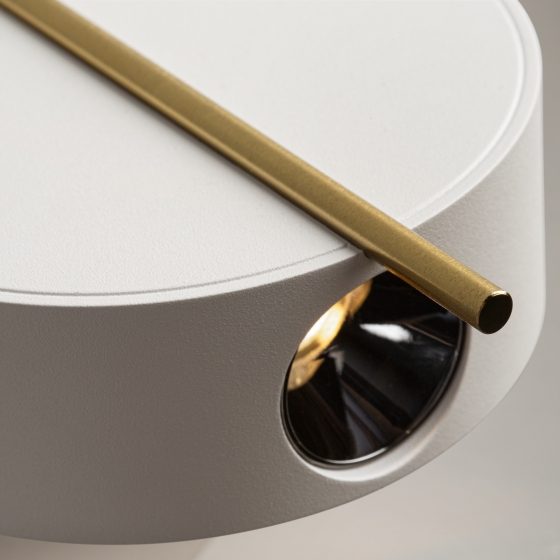 Настенный светильник Nuance белый и латунь 13