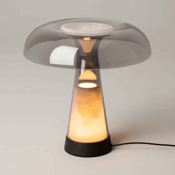 Настольный светильник Artefact черный, дымчатый абажур 6