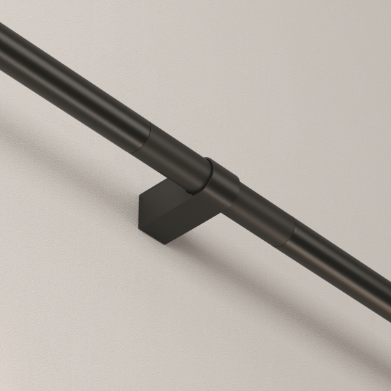 Фиксатор для накладного монтажа AXITY черный 7