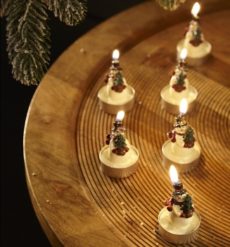 Набор из шести декоративных свечей Festive Snowman