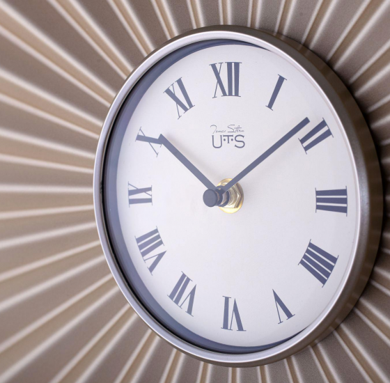 Часы настенные Krispy Ø50 CM 2