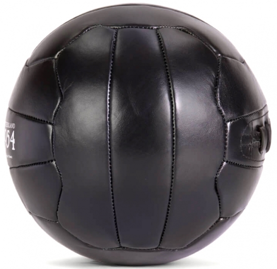 Декоративная интерпретация мяча Swiss WC Match-Ball чёрного цвета 3